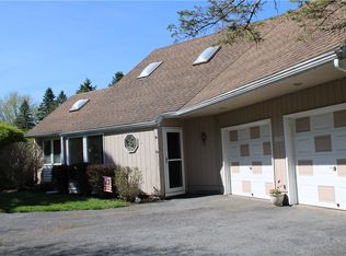 5044 Butler Rd, Canandaigua, NY 14424