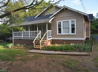 2912 Troy Dr, Winston Salem, NC 27107