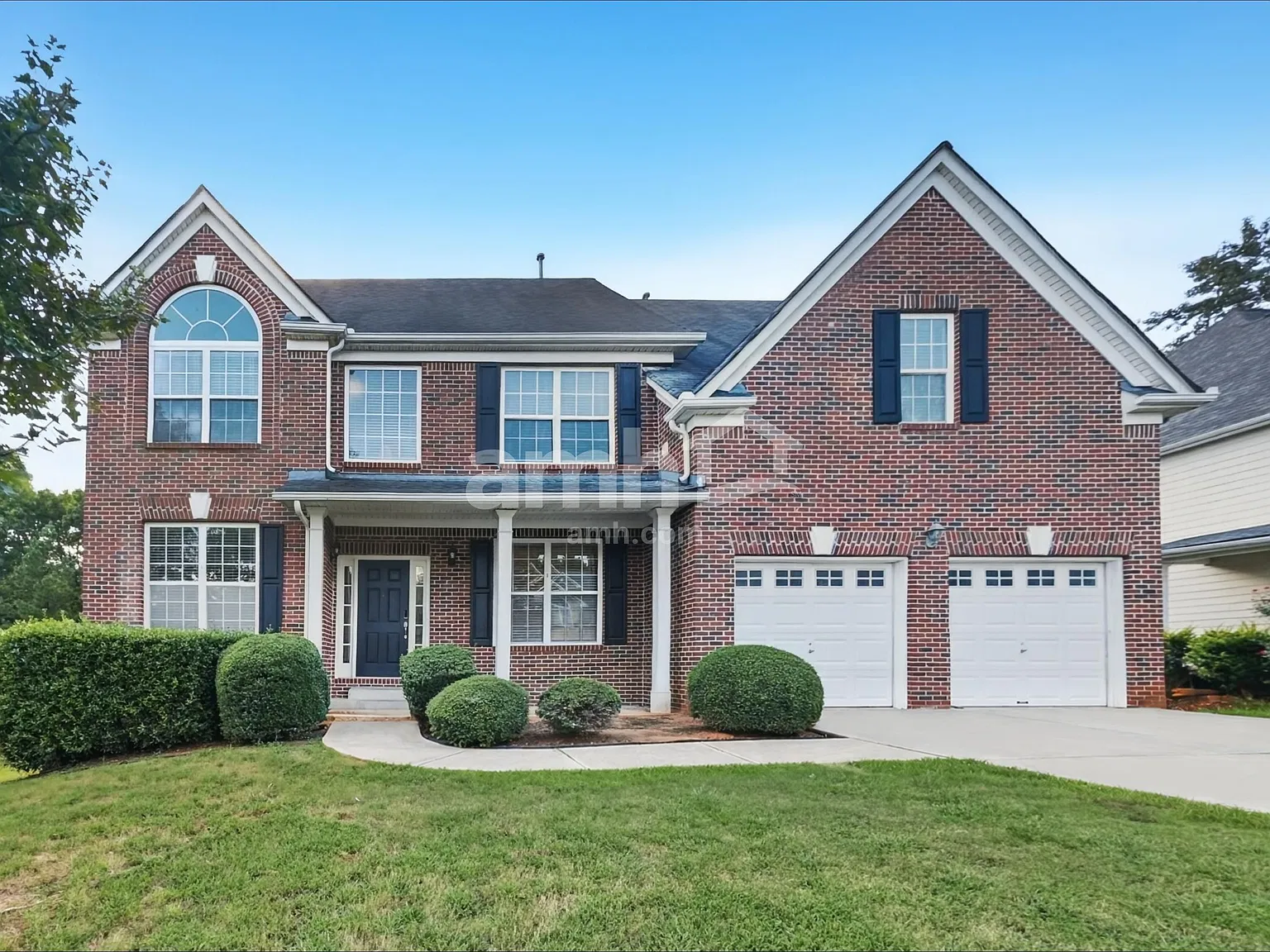 4 bed, 3.0 bath, 2929 sqft, $2,720 — Photo 1