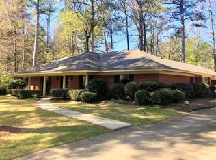 1105 Yorkshire Rd, Starkville, MS 39759