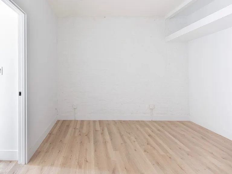 180 5th Ave #1 — Photo 10