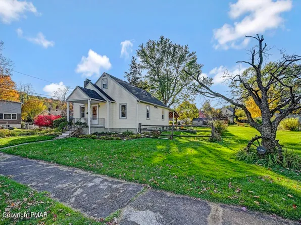 239 Lee Ave, Stroudsburg, PA 18360