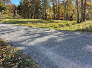 Laurel Creek Rd NE, Pilot, VA 24138