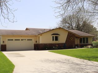 3615 W Central Ave, Franklin, WI 53132