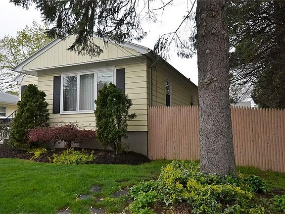 3rd image of 52 Belcourt Ave