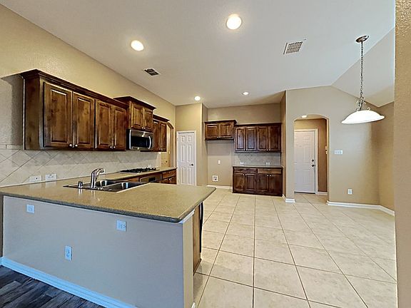 4th image of 4613 Lance Leaf Dr