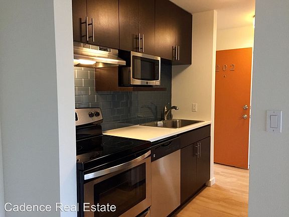 4th image of 9447 166th Ave NE APT 202