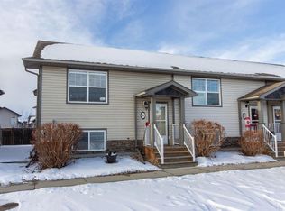 114 E Redwood Blvd, Red Deer County, AB T4S0J5