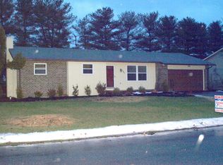 131 School Ln, Elizabethtown, PA 17022