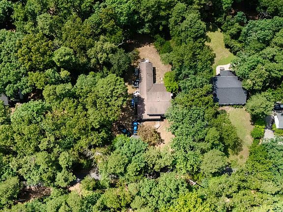 2nd image of 42 W Lake Rd
