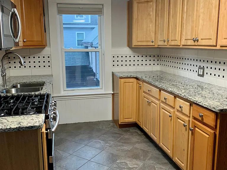 61 S Central St #2 — Photo 2