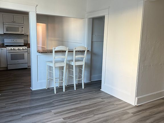 2nd image of 19 S Hollywood Ave APT 1