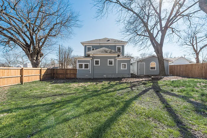 1400 Ash St — Photo 18