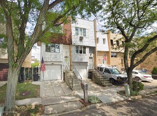 69 Mimosa Ln, Staten Island, NY 10312