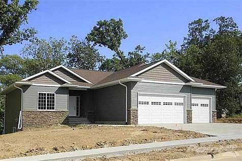 1st image of 1860 Scarlet Oak Cir
