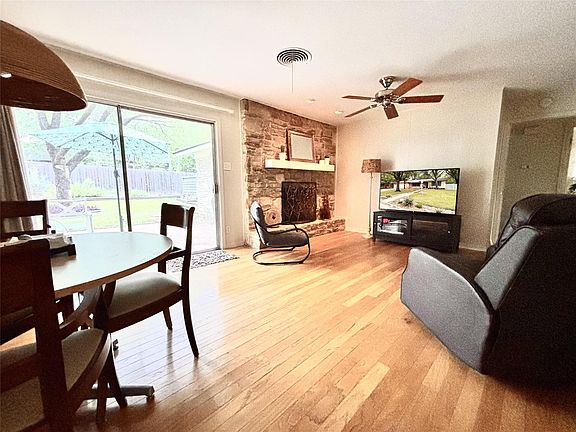 4th image of 7505 Greenhaven Dr