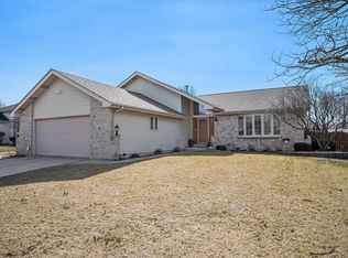 120 Beiriger Dr, Dyer, IN