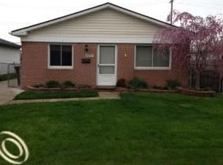 8256 Westpoint St, Taylor, MI 48180