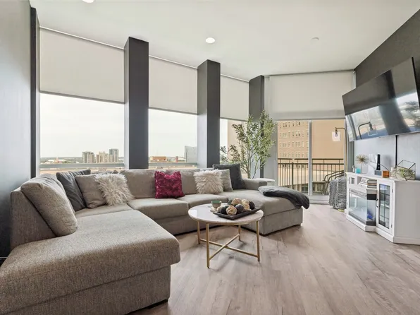 500 Throckmorton St APT 806, Fort Worth, TX 76102
