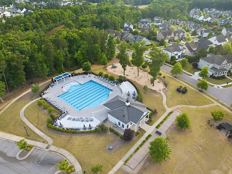 Community amenities - Adult Pools