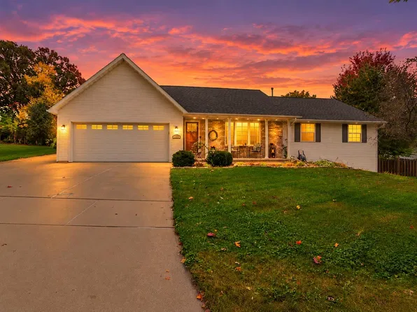 2682 Wildflower Row, Green Bay, WI 54311