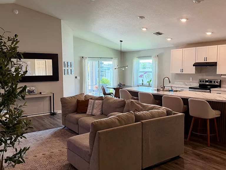 6896 Gideon Cir — Photo 1