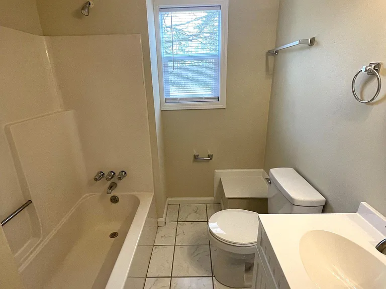 75 Venita Dr #3 — Photo 9