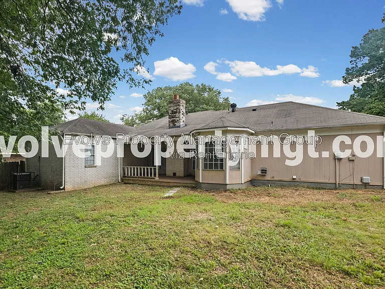 5331 Pipers Gap Dr — Photo 23