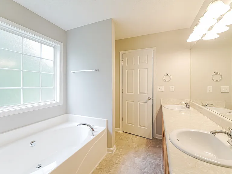 427 Steadham Ct — Photo 14