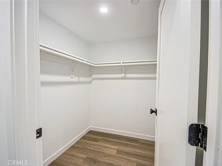 5235 Satsuma Ave — Photo 11