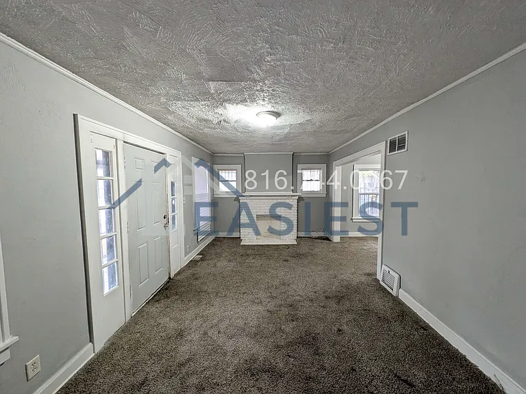 5400 Woodland Ave — Photo 3