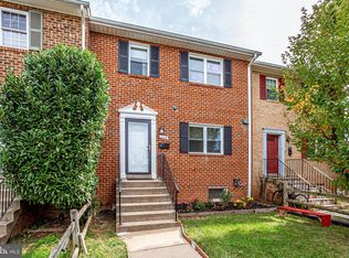 146 Meadows Ln NE, Leesburg, VA 20176