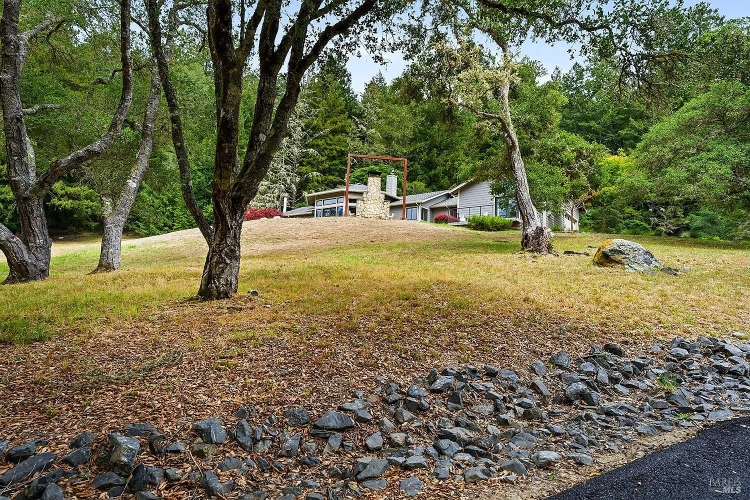 2585 Marra Road - Photo 7