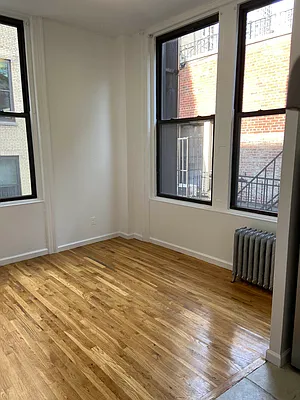 Rented by City Connections Realty | media 10