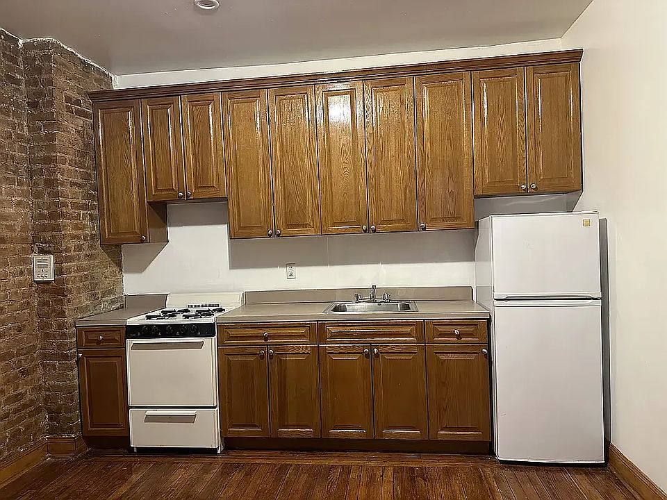 1st image of 168 Sherman Ave APT 8