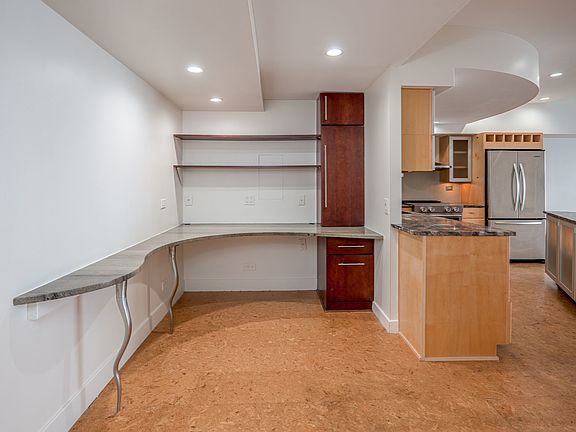 3rd image of 175 E Delaware Pl APT 4504