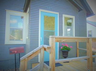 325 S Blauvelt Ave, Sioux Falls, SD 57103