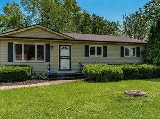 3921 Saint Francis Dr, Rockford, IL 61103