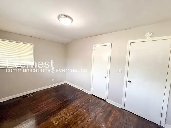 1232 Oakwood St — Photo 18