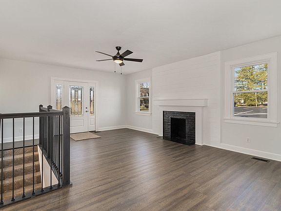 5th image of 16 Alta Vista Dr