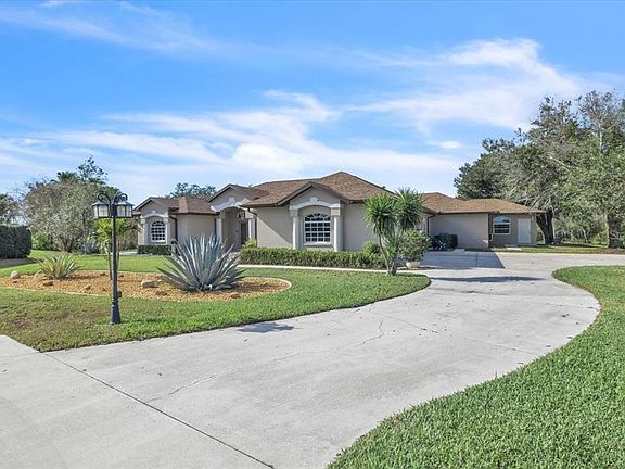 4th image of 8553 SW Aviary Rd