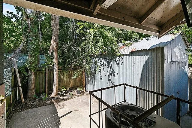 2222 Saint Roch Ave — Photo 14