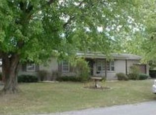 803 Cedar Ln, Marion, IL 62959