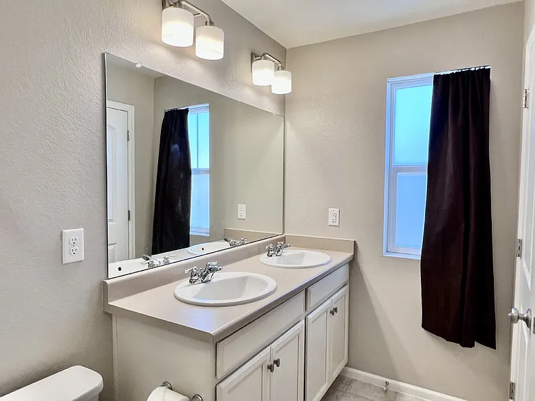 21783 E Radcliff Cir — Photo 25