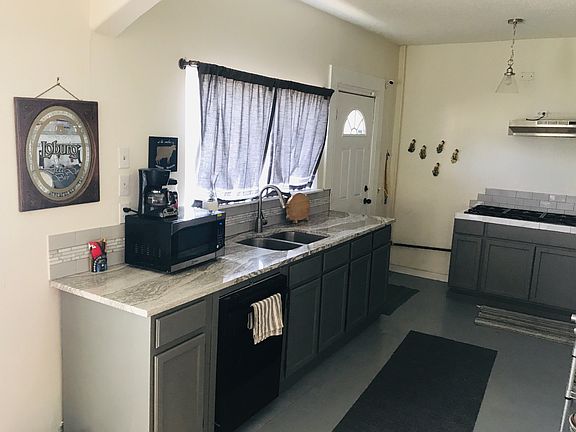 New granite countertops