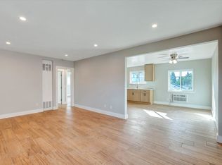 14248 Gilmore St APT 7, Van Nuys, CA 91401