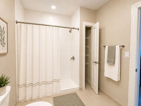 5th image of 7 Portwalk Pl Unit 1203