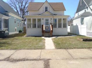 209 5th Ave NW, Mandan, ND 58554