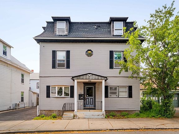 2nd image of 7 Carmel St