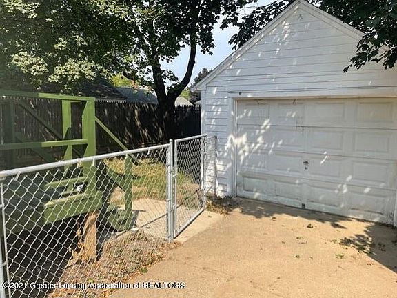 3rd image of 1314 W Barnes Ave